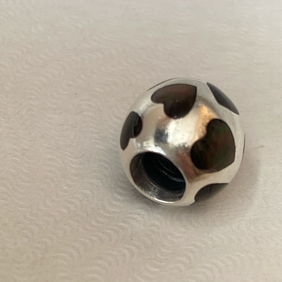 pandora “love me” black mother of pearl heart charm - Picture 6 of 6